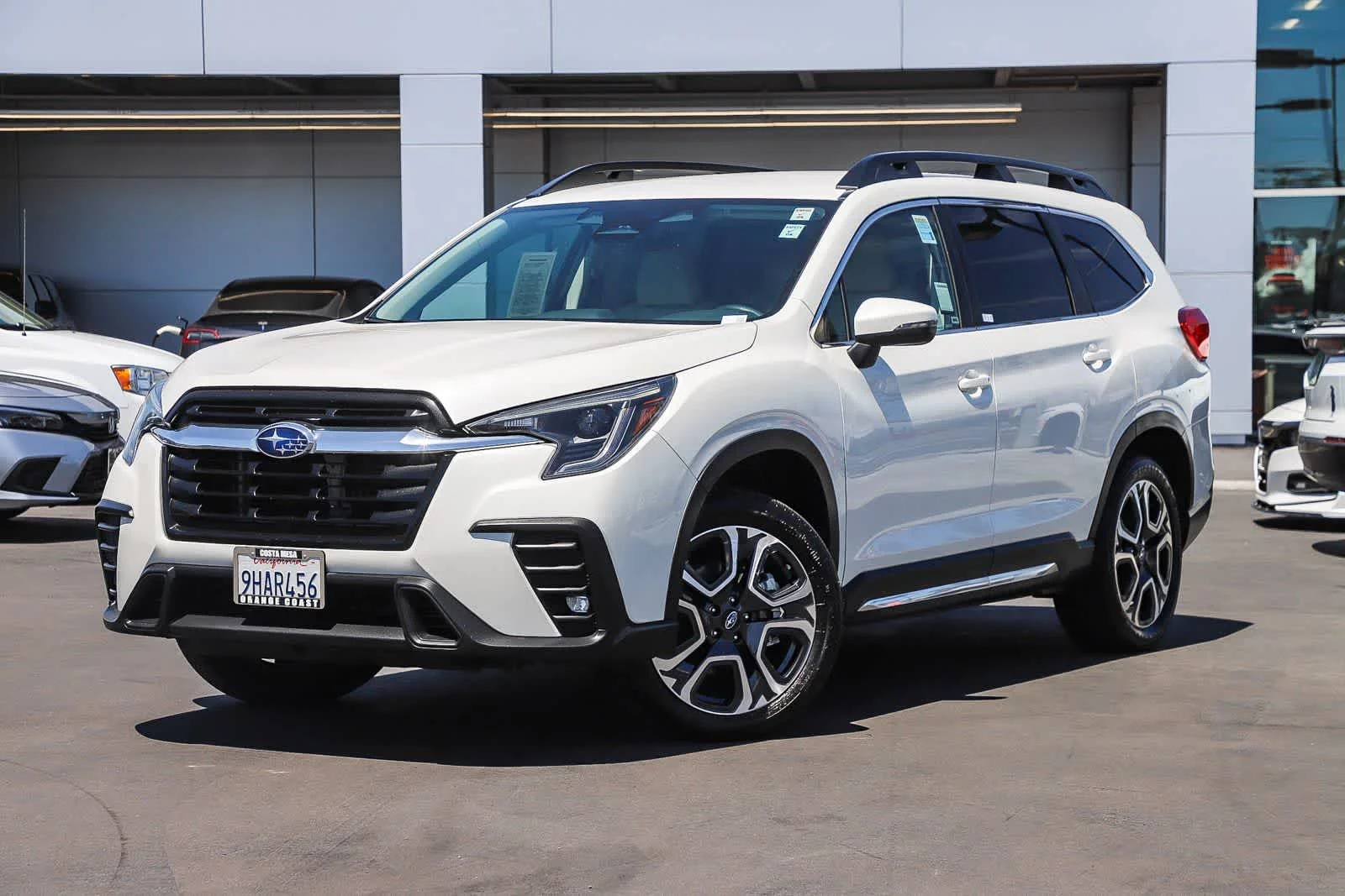 2023 Subaru Ascent Limited 7 Passenger's photo