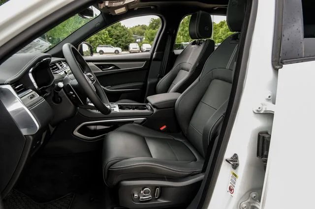 2026 Jaguar F-Pace R-Dynamic S - Photo 41