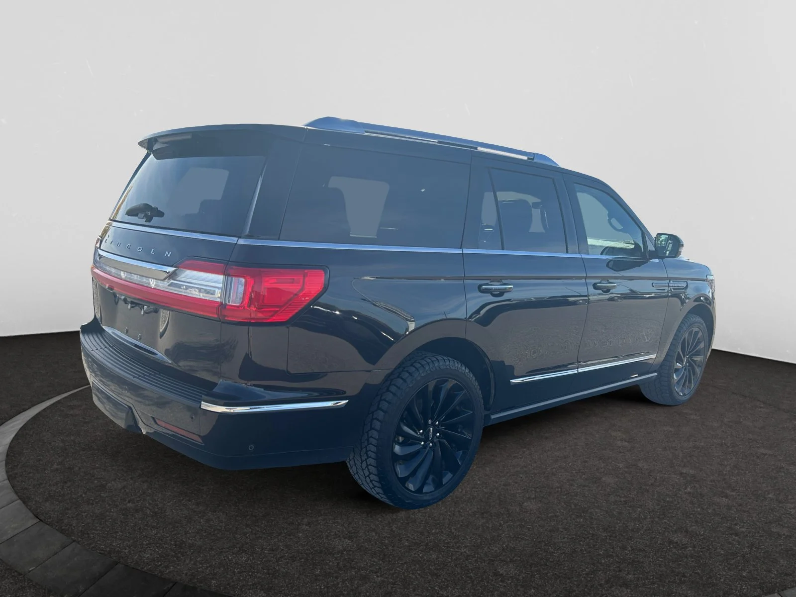 Used 2020 BLACK Lincoln RESERVE image 5
