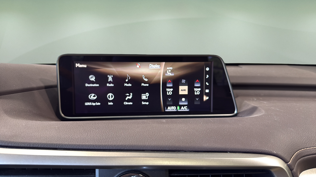 Used 2019 White Lexus 350 image 26