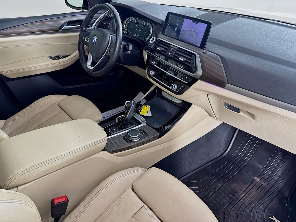 Used 2019 Black Sapphire Metallic BMW sDrive30i image 39