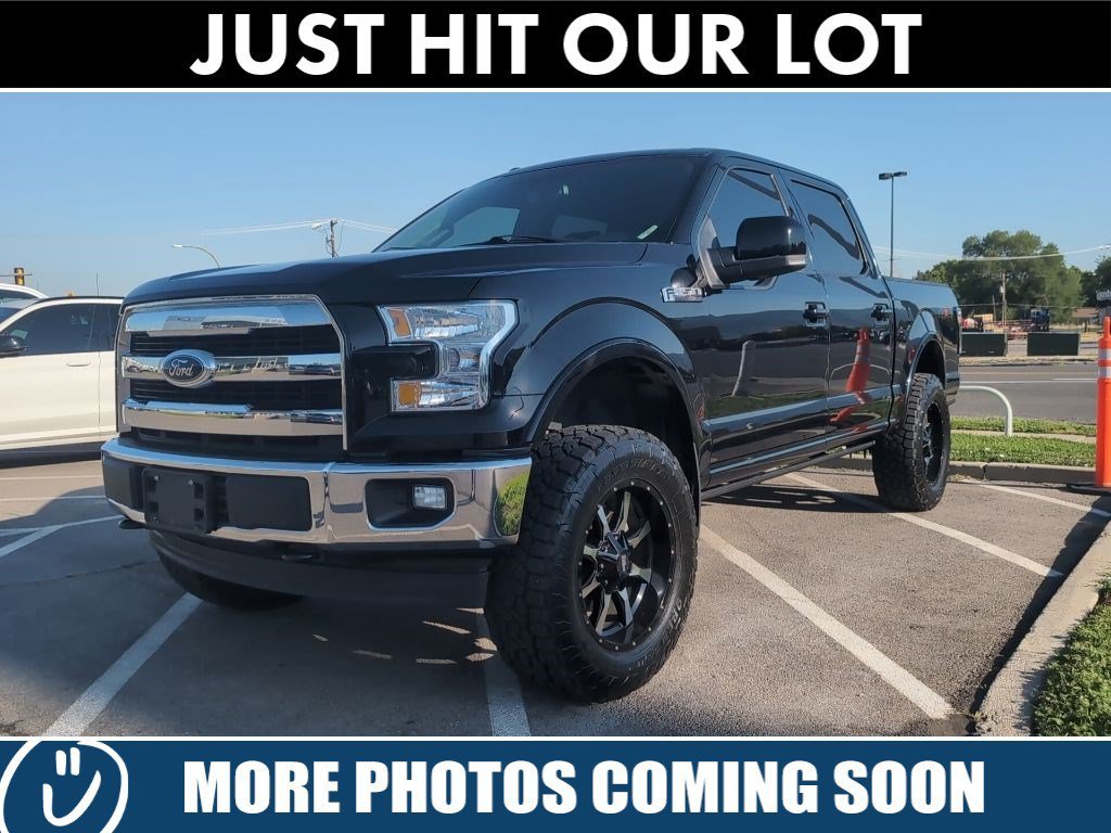 Used 2017 Shadow Black Ford Lariat image 4