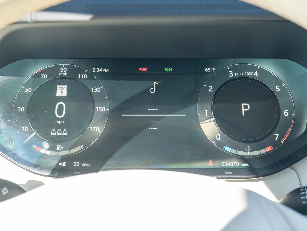 Used 2023 Blue Land Rover SE image 14