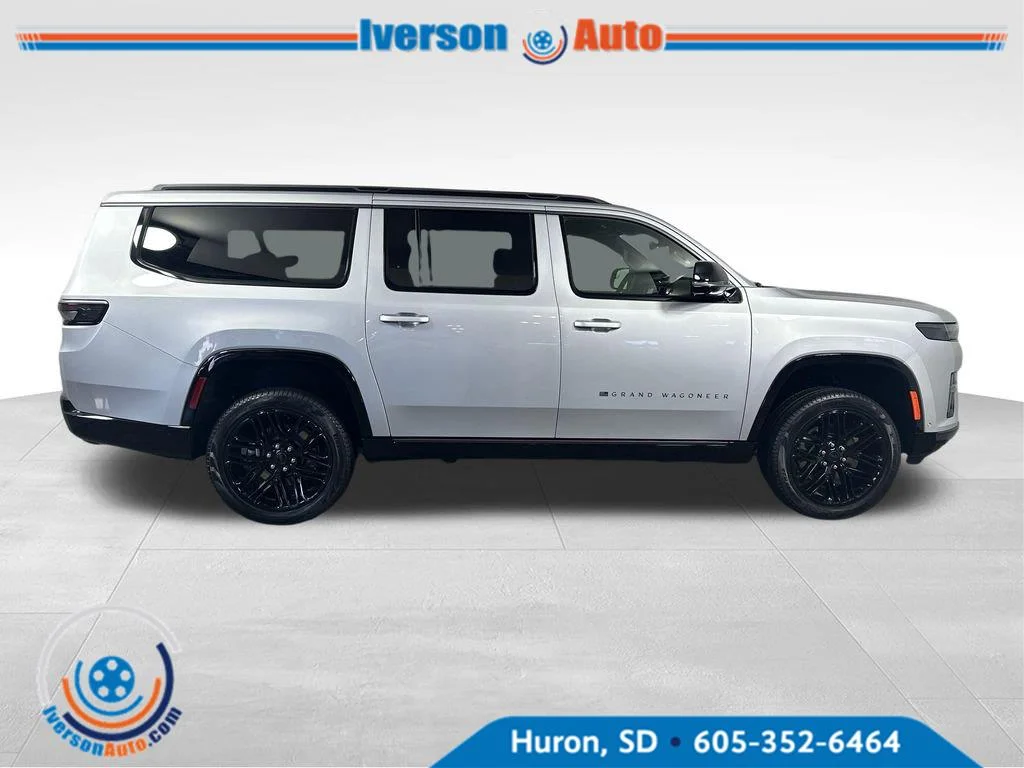 New 2026 Silver Zynith Jeep Limited Reserve image 11