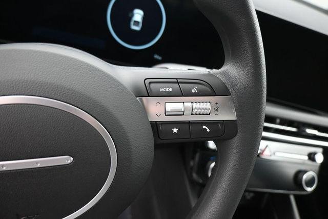 New 2026 White Hyundai SEL Activity AWD image 19