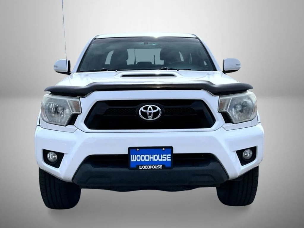 Used 2014 White Toyota Base image 2