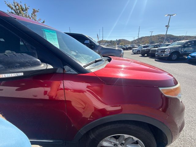 Used 2013 Red Ford XLT image 15