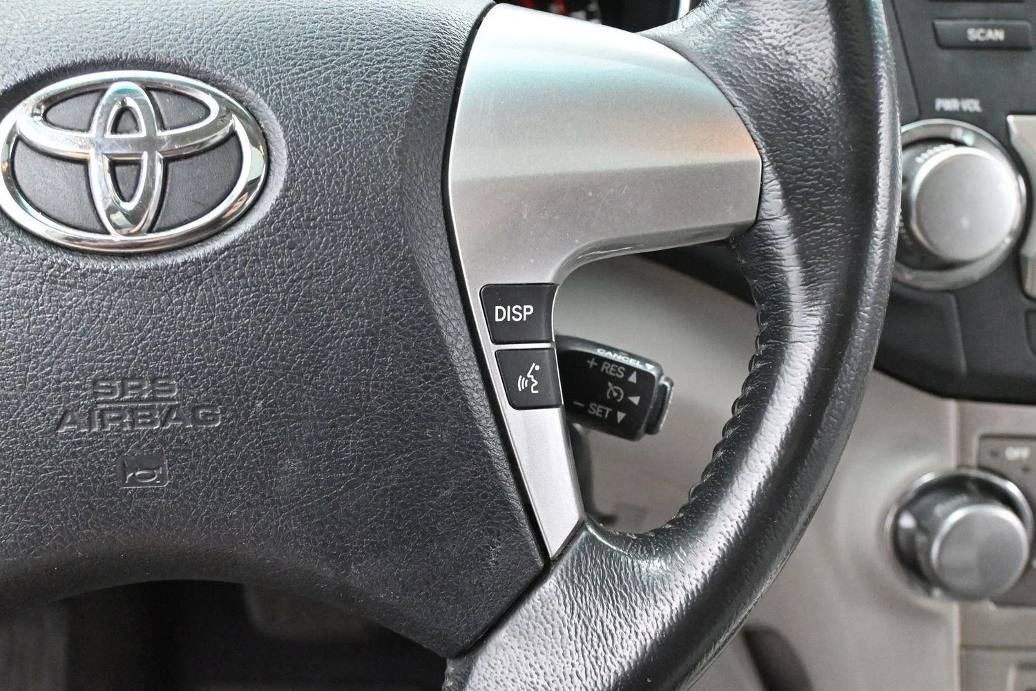Used 2012 Blizzard Pearl Toyota SE image 16