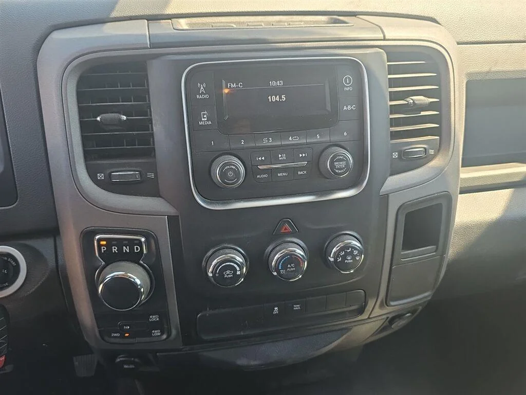 Used 2016 Bright White Clearcoat Ram Tradesman image 11