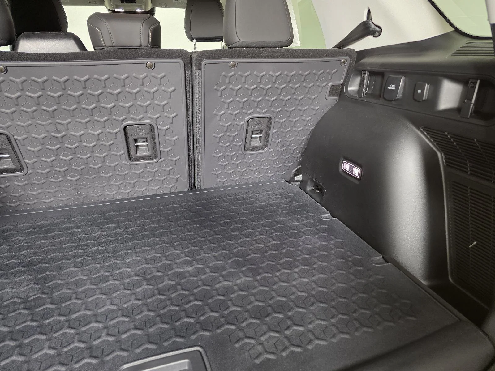 Used 2026 Carbonized Gray Metallic Ford Big Bend image 7