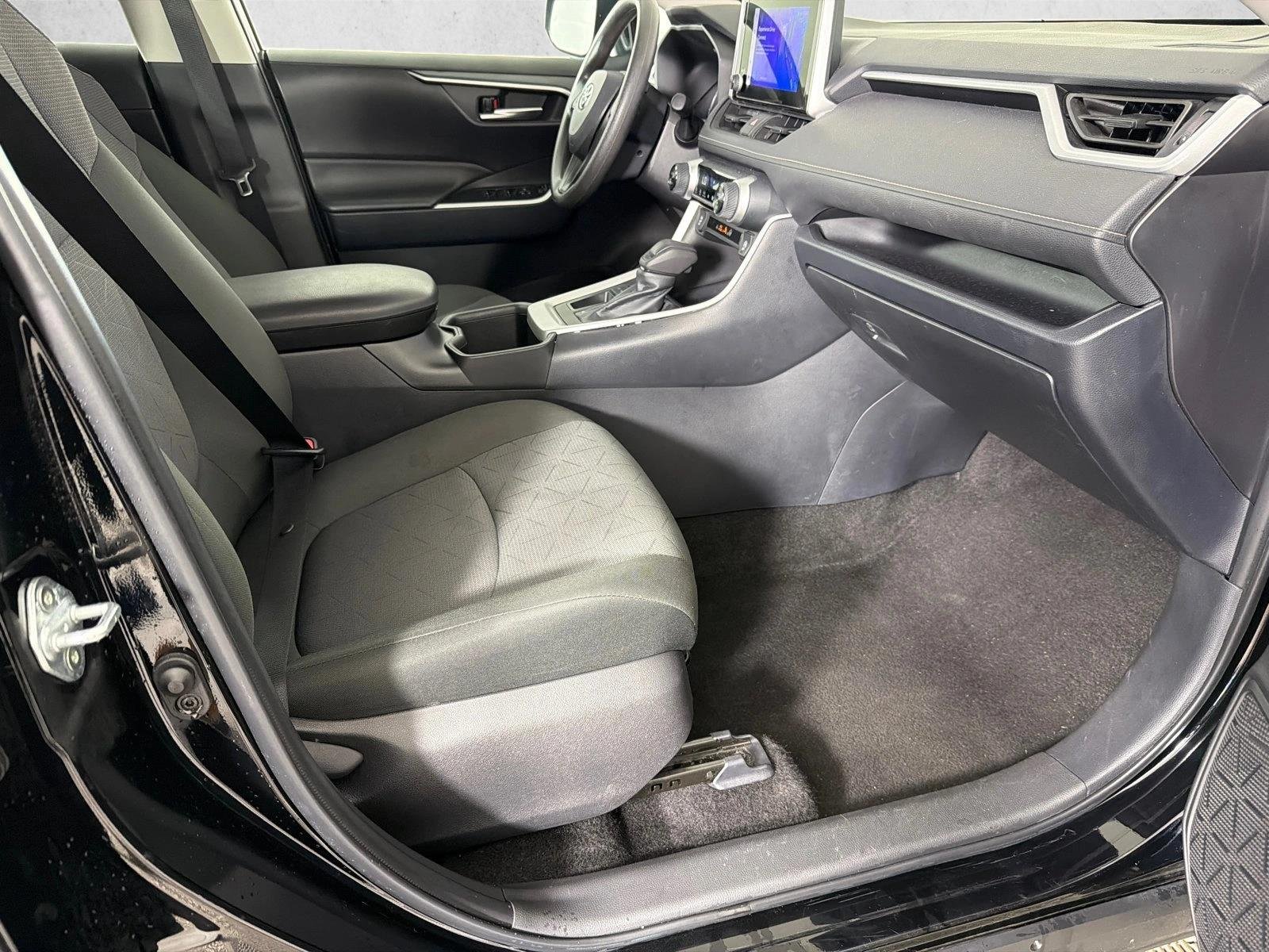 Used 2025 Midnight Black Metallic Toyota XLE image 13