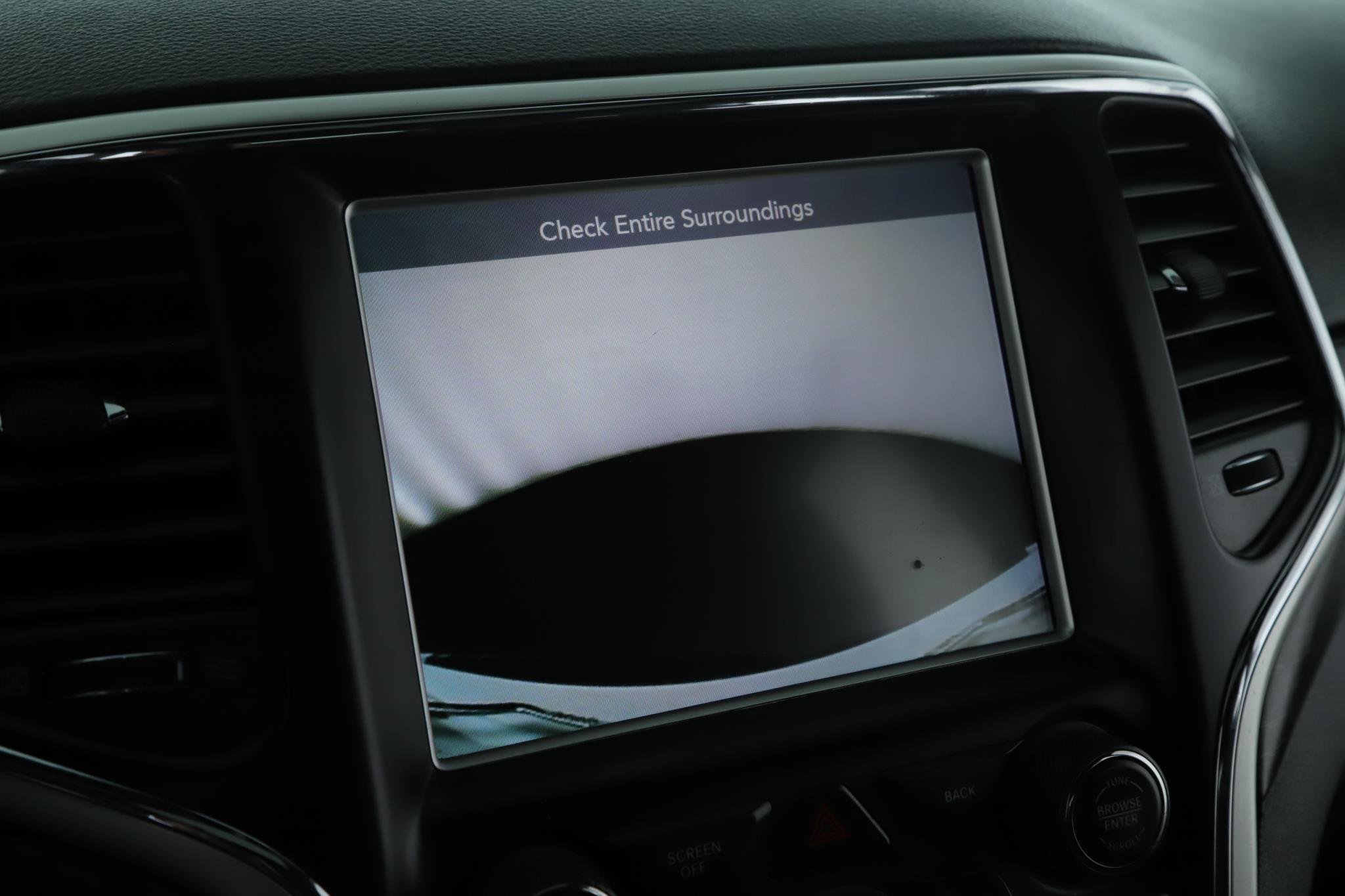 Used 2015 Bright White Clearcoat Jeep Altitude image 12
