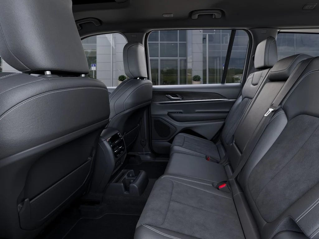New 2026 White/off-white Jeep Laredo image 23