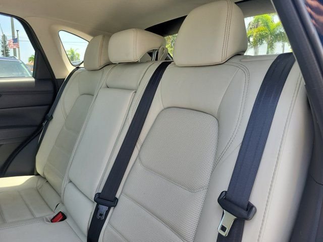 2022 Mazda CX-5 S Preferred package - Photo 11