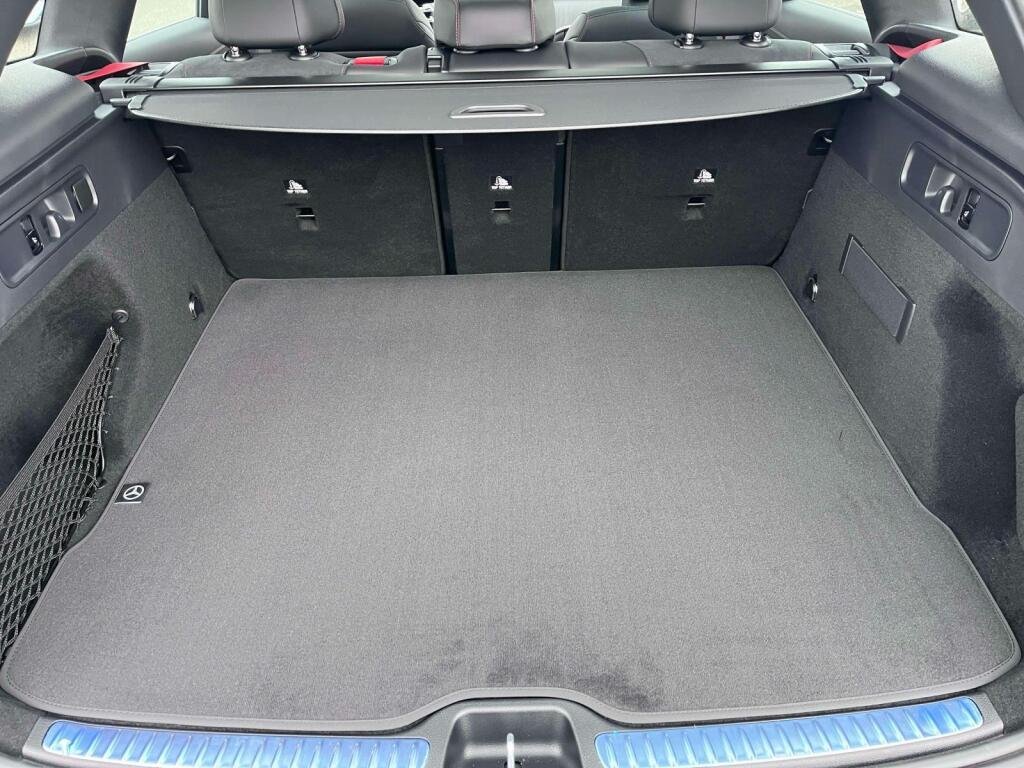 New 2026 2040/Black Mercedes-Benz AMG® GLC 43 image 17