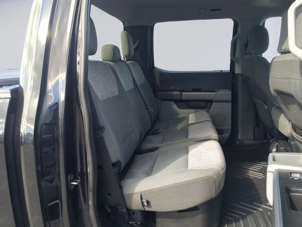 Used 2023 Black Ford XLT image 20