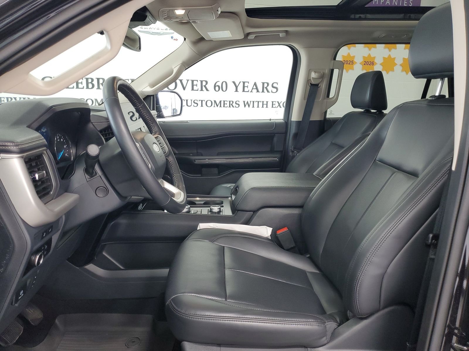 Used 2024 Black Ford XLT image 10