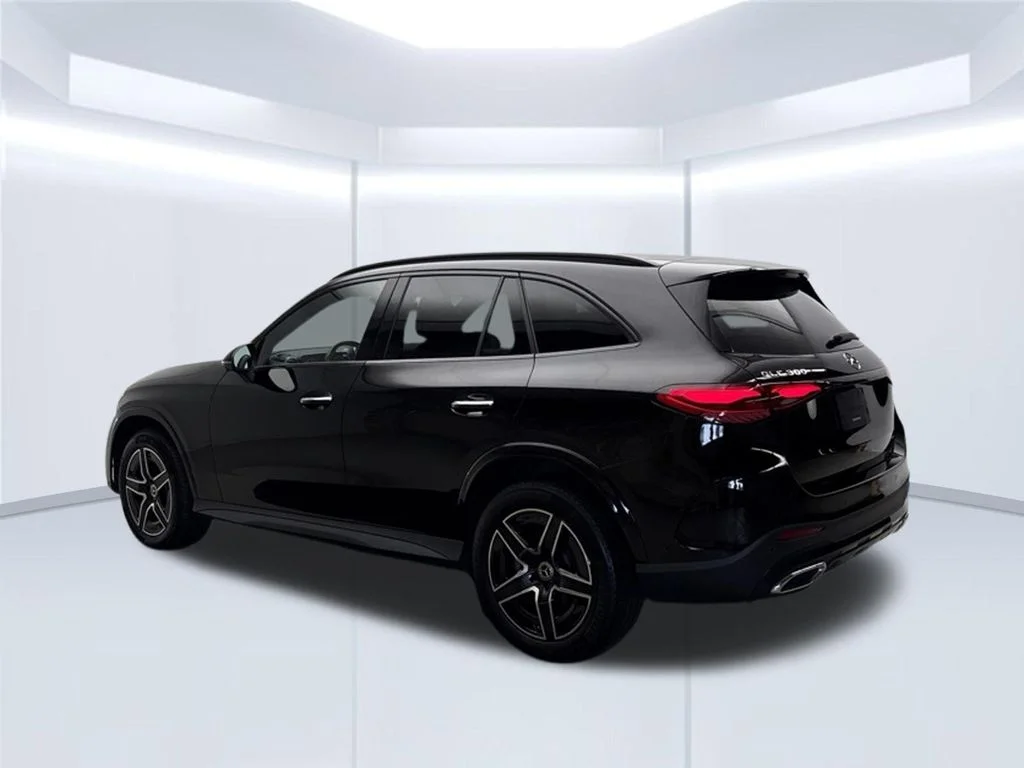 Certified Used 2023 Black Mercedes-Benz GLC 300 image 3