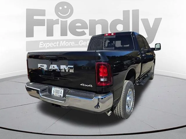 New 2026 Diamond Black Crystal Pearl-Coat Exterior Paint RAM Tradesman image 5