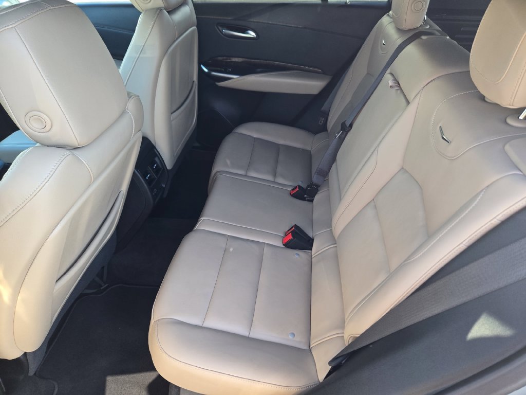 Used 2025 Silver Cadillac Premium Luxury image 10