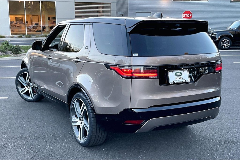 Used 2021 Brown Land Rover HSE R-Dynamic image 12