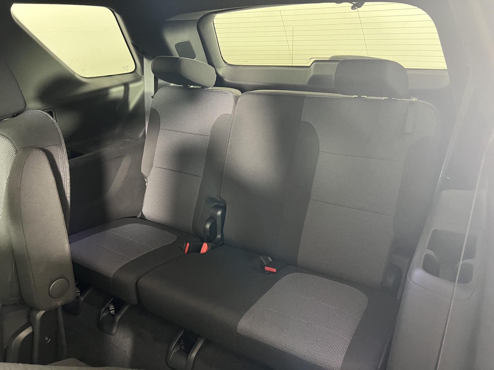 Used 2023 Sterling Gray Metallic Chevrolet LT Cloth image 21
