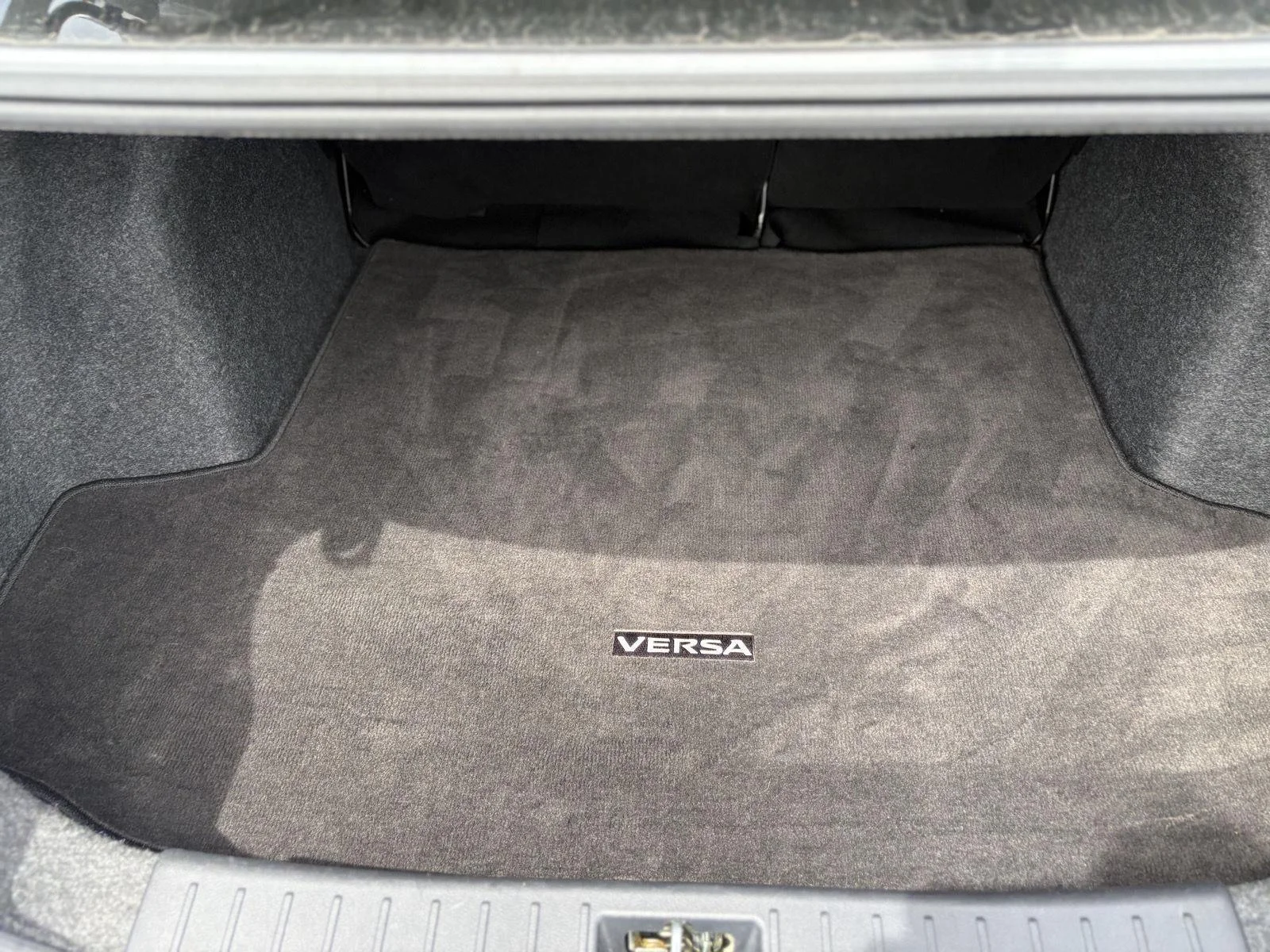 Used 2023 Gray Sky Pearl Nissan SV image 26