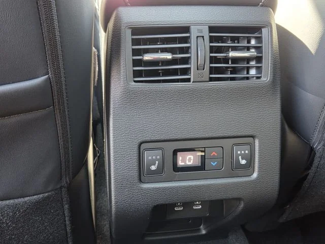 New 2026 White Mitsubishi BLACK EDITION 2WD image 10