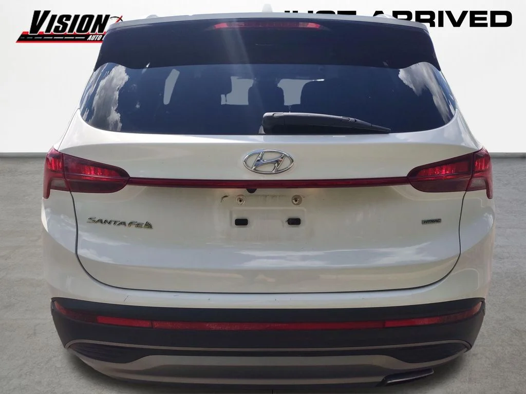 Used 2023 White Hyundai SEL image 4