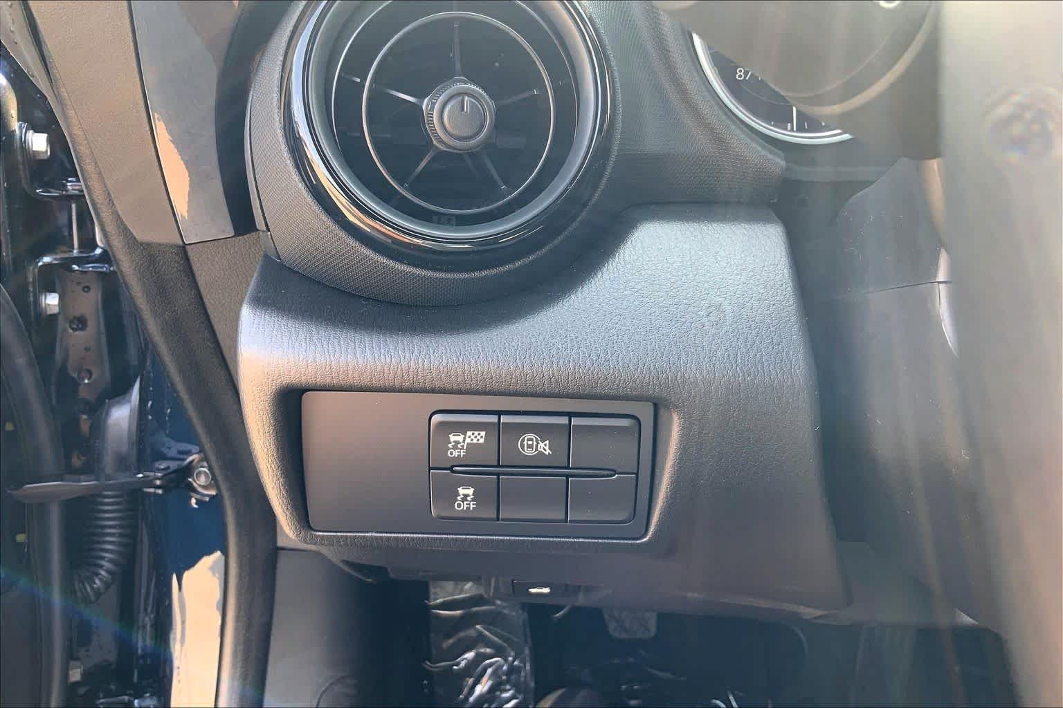 New 2026 Deep Crystal Blue Mica Mazda Club image 20