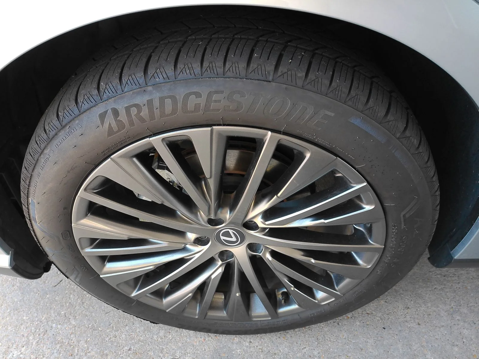 Used 2024 Silver Lexus 350h Luxury image 23