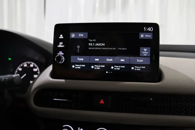 New 2027 Platinum White Pearl Honda LX AWD image 19