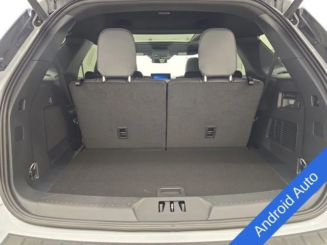 New 2026 Space White Metallic Ford Tremor® image 18