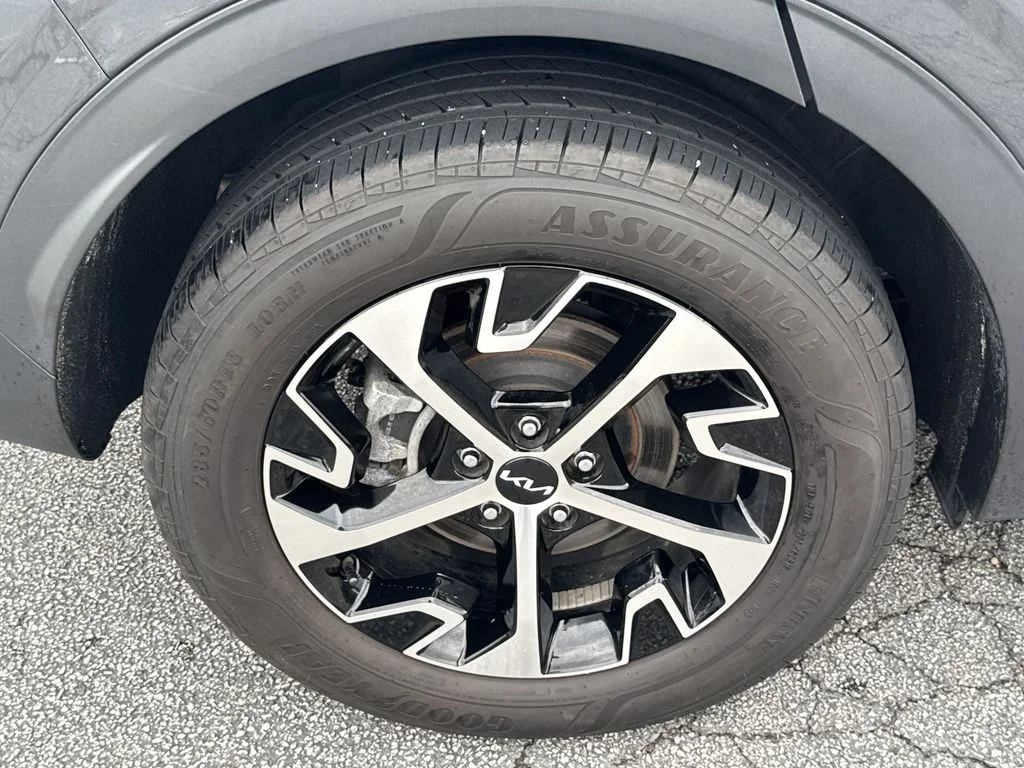 Used 2024 Gray Kia EX image 17