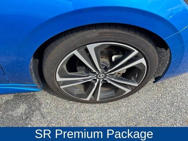 Certified Used 2022 Blue Nissan SR image 6