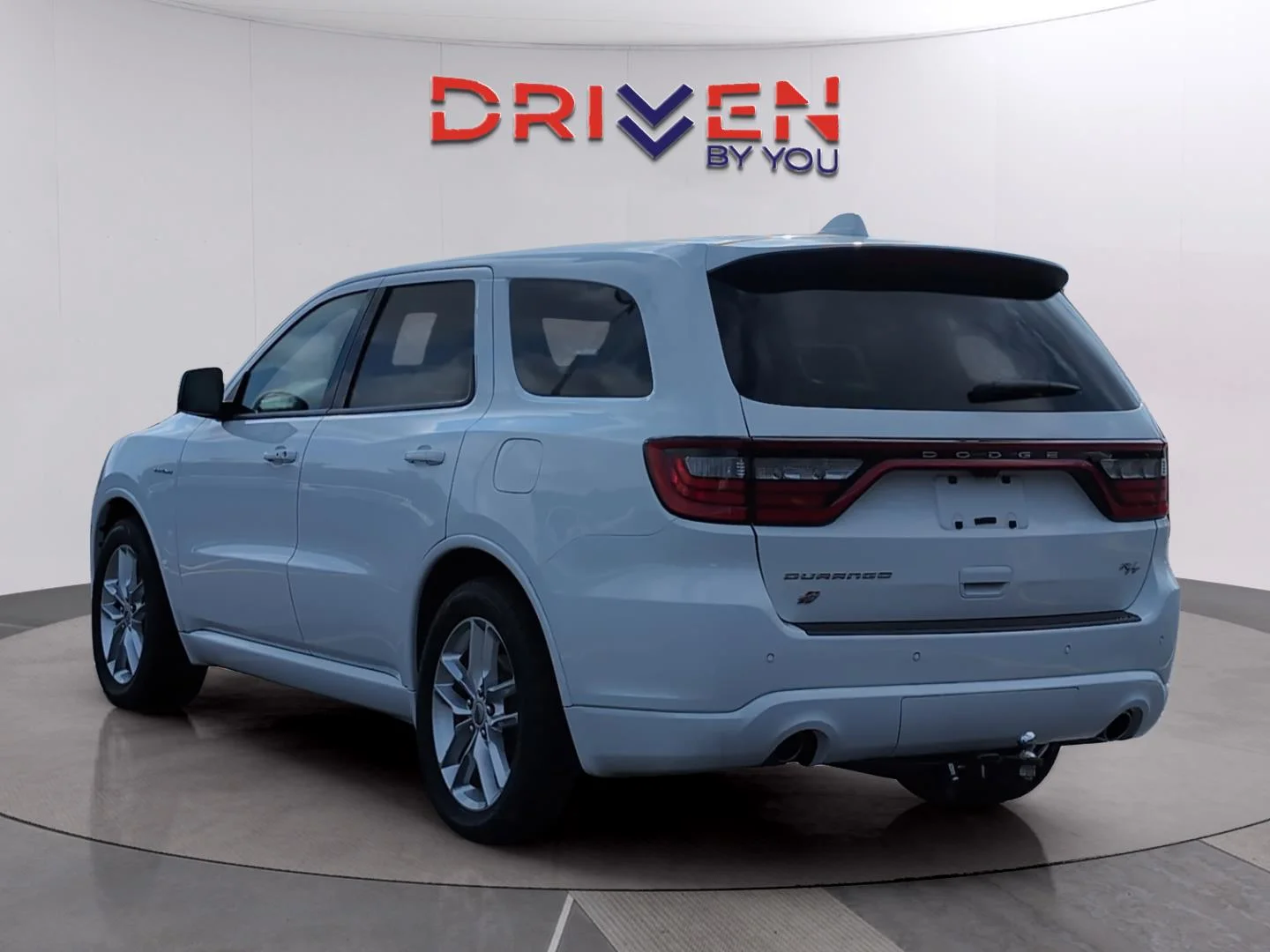 Used 2022 White Knuckle Clearcoat Dodge R/T image 3