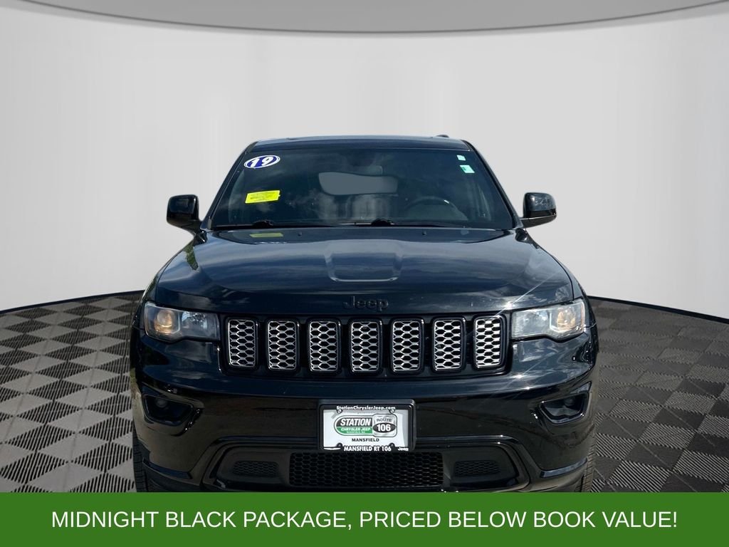 Used 2019 Black Jeep Altitude image 8