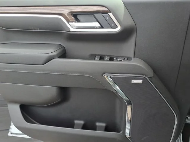 New 2026 Sterling Gray Metallic Chevrolet RST image 15