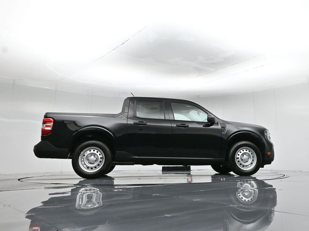 New 2026 Shadow Black Ford XL image 6