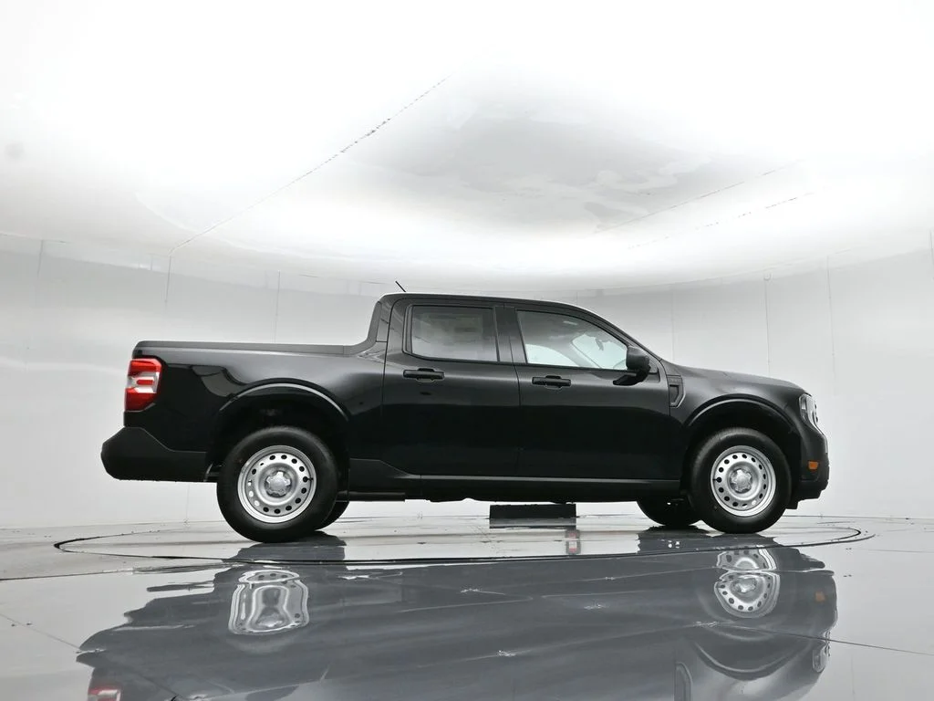 New 2026 Shadow Black Ford XL image 6