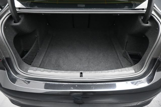 Used 2020 Black BMW 330i image 14