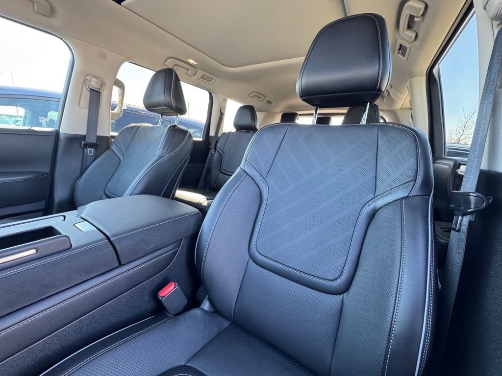 Certified Used 2026 Black Obsidian INFINITI LUXE image 20