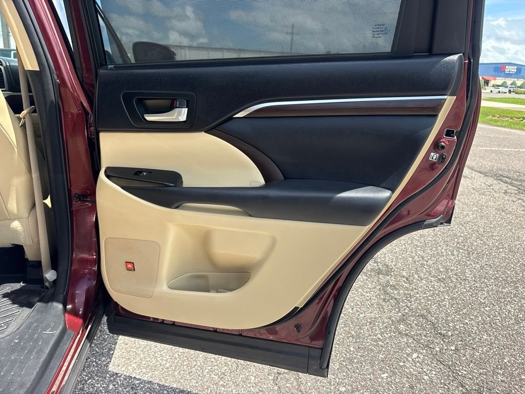 Used 2015 Red Toyota Limited Platinum V6 image 16