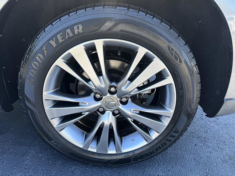 Used 2013 Gray Pearl Lexus 350 image 27