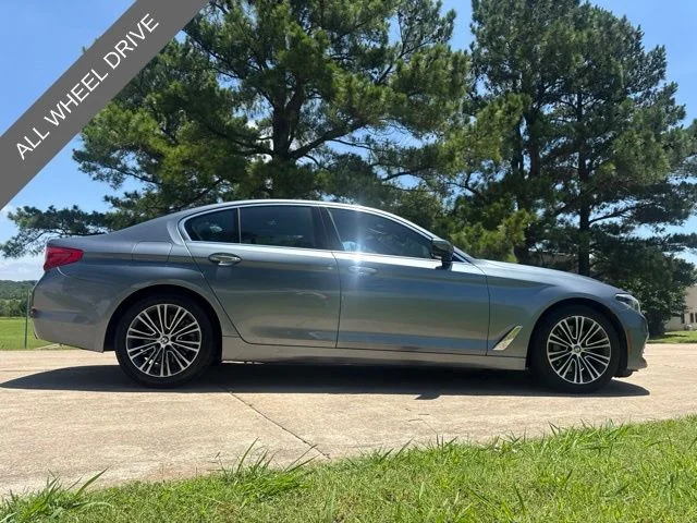 Used 2017 Blue BMW 530i xDrive image 27