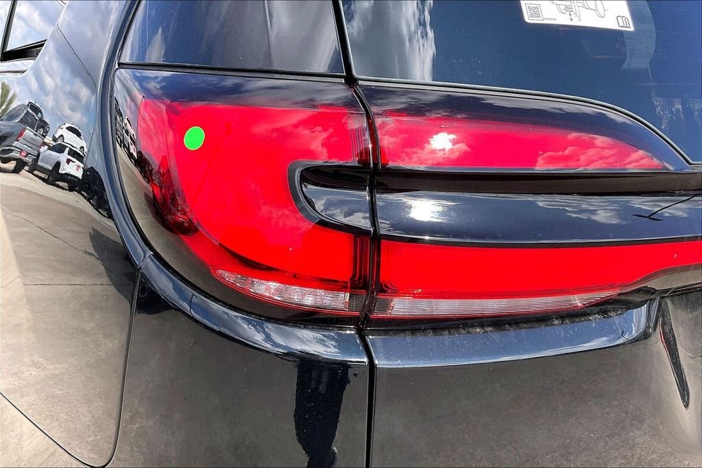 New 2026 Chrysler Pacifica Limited 4D Passenger Van