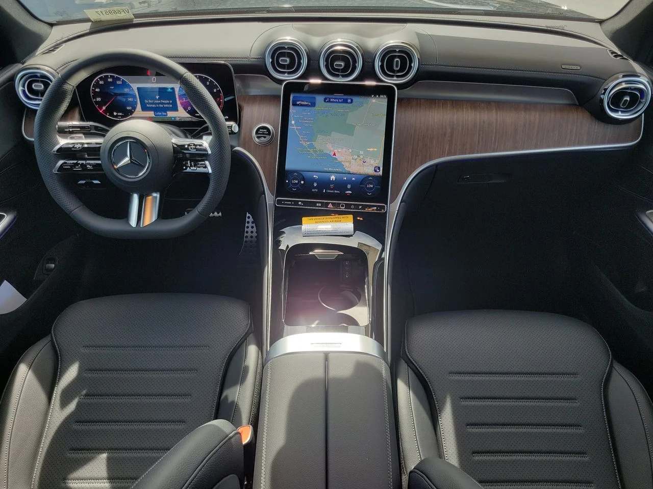 New 2027 Black Mercedes-Benz GLC 300 image 15