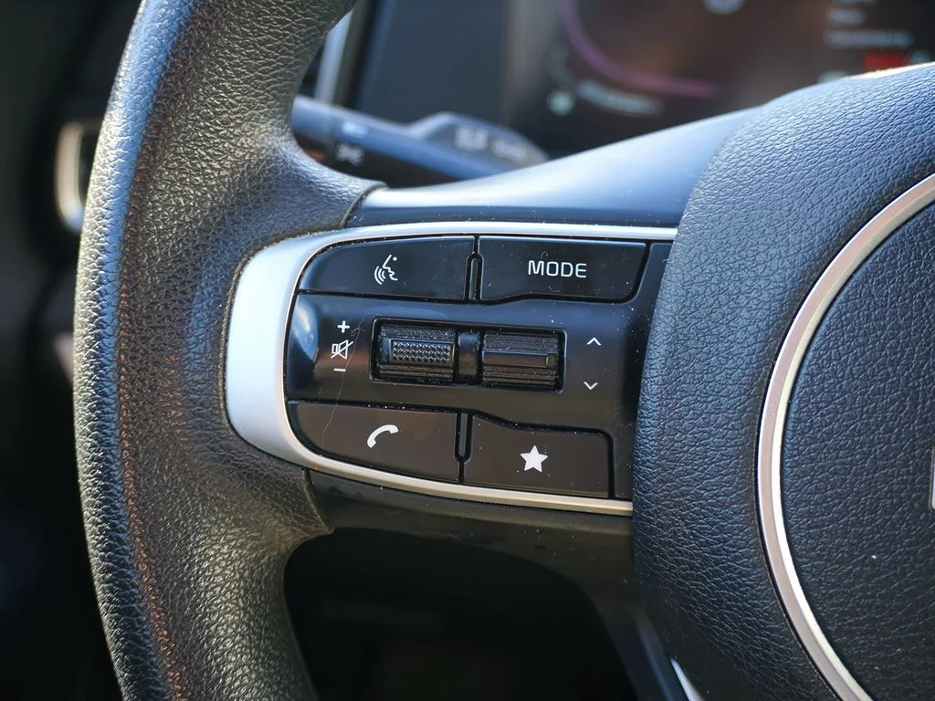 2023 Kia Sportage LX - Photo 21
