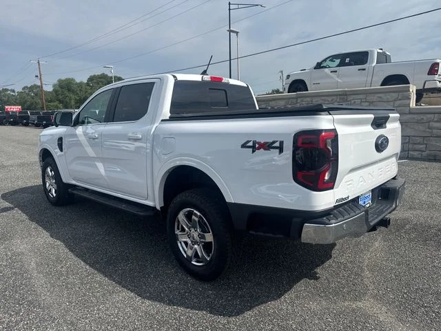 Used 2025 Oxford White Ford Lariat image 5