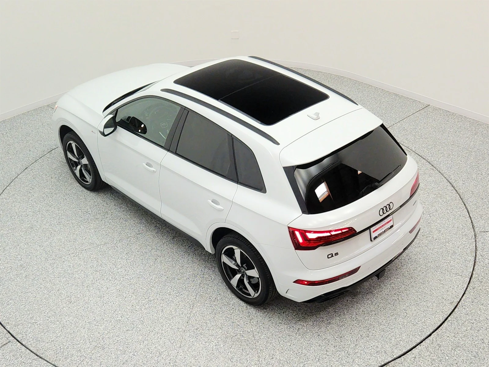 Used 2023 Glacier White Metallic Audi S line Premium Plus image 28